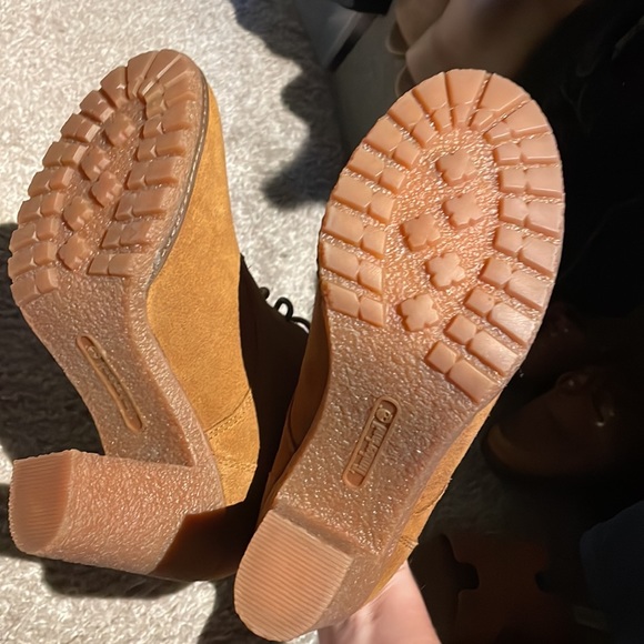 NWOT Timberland tillston chukka bootie 7 - Picture 5 of 6